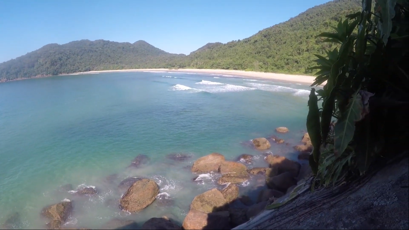 Praia Brava do Camburi